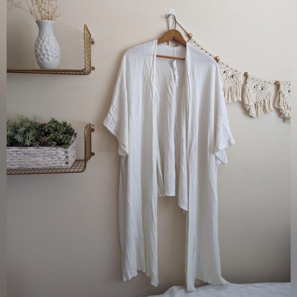 Lululemon OS cardigan, white